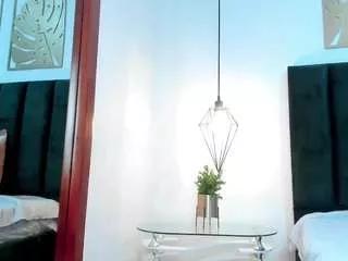 alisafox on CamSoda 