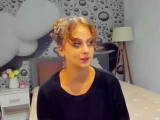 Offline almafancy on CamSoda