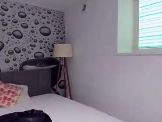 Offline almafancy on CamSoda