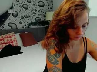 Offline almafancy on CamSoda