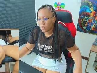 ambar-rose1 on CamSoda 