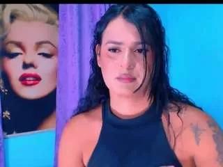 ambar-sexy-ts on CamSoda 