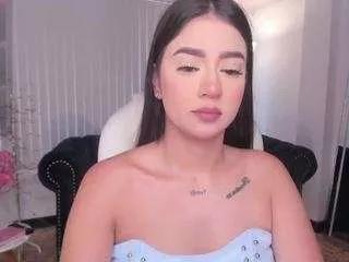amelie-jhons on CamSoda 