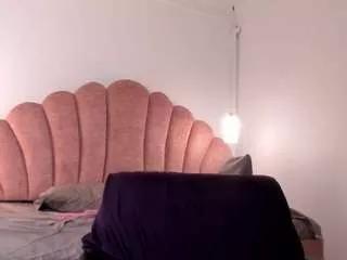 amina-hafsa on CamSoda 