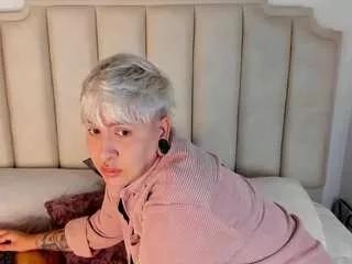 amyhouse on CamSoda 