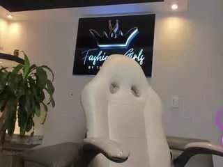 Offline ana-ruiz on CamSoda