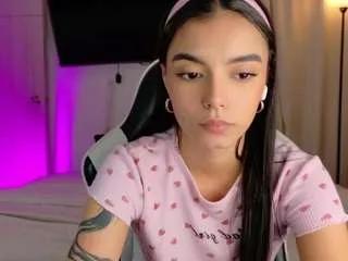 Freechat anabelwolf on CamSoda
