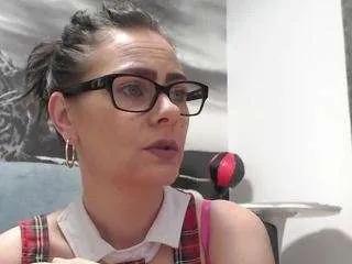 Freechat andreeaboobs on CamSoda