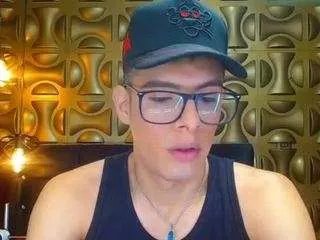 Freechat angelevilsex on CamSoda