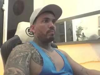 angellatino on CamSoda 