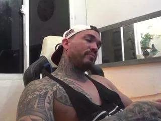 angellatino on CamSoda 