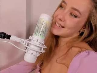 angelpaull on CamSoda 