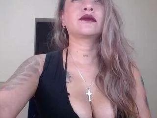 Freechat angyxx on CamSoda