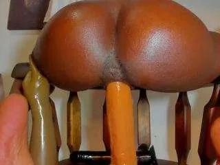 anilethqueens on CamSoda 