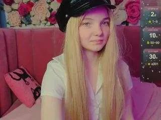 Freechat animealica on CamSoda