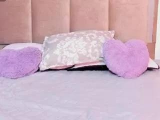 anittacaramelo on CamSoda 