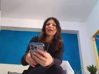 anna-lewis on CamSoda 