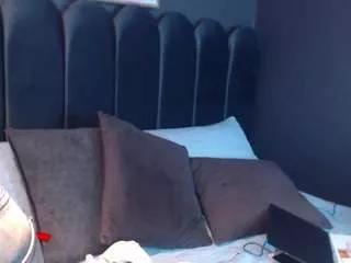 anna-luxury on CamSoda 