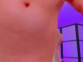 annaallure on CamSoda 