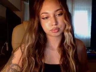 annecaroline on CamSoda 