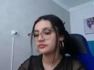 antonellasweetlittle on CamSoda 