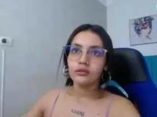 antonellasweetlittle on CamSoda 