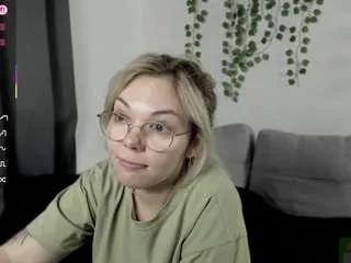 Offline anyapickles on CamSoda