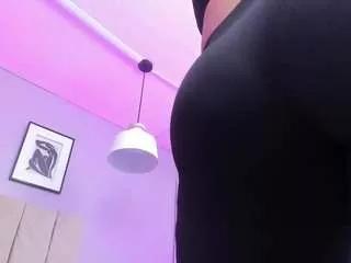 april-bowie on CamSoda 