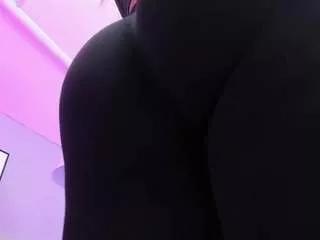 april-bowie on CamSoda 