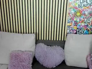 Offline ariadelys on CamSoda