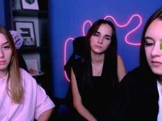 Offline ariana-ross7 on CamSoda