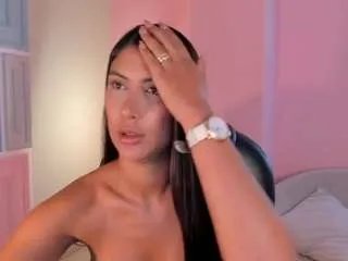 Offline arianadumont on CamSoda