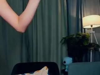 Freechat arianafenech on CamSoda