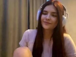 Freechat arielgoulden on CamSoda