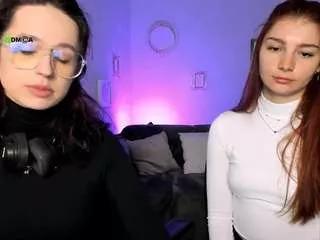 ary-princess on CamSoda 