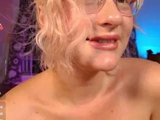 ashleyluv on CamSoda 