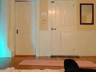 ashleyluv on CamSoda 