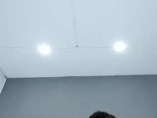 ashleyy-23 on CamSoda 