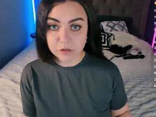 Offline ashtonheidii on CamSoda