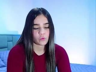 astrid-girl on CamSoda 