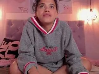 Offline atenajb on CamSoda