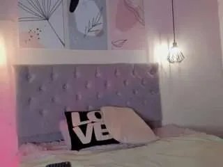 Offline atenajb on CamSoda