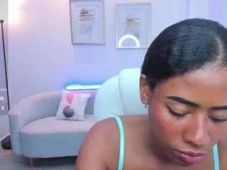 ava-brooks on CamSoda 