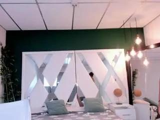 Freechat ava-millerr on CamSoda