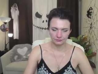 Offline avasaturnian on CamSoda