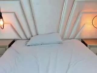 azahaaraa on CamSoda 