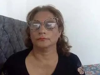 Freechat babsy-squirt on CamSoda