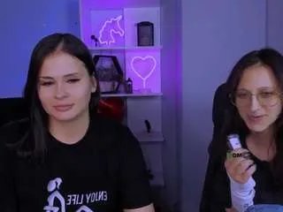 Freechat baby-hotte on CamSoda