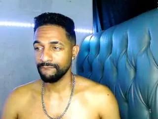 bbcblackhot33 on CamSoda 