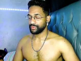 bbcblackhot33 on CamSoda 